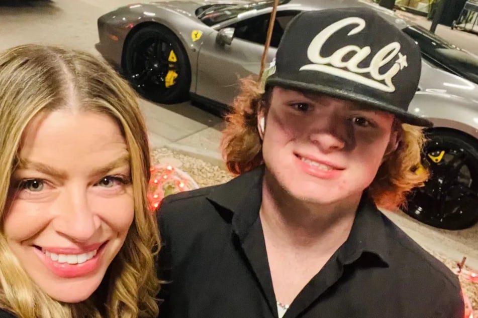 Evan Clark (†17) und seine Mutter Sandra Malibu Sweeney. Sie muss nun ohne ihren geliebten Sohn weiterleben.