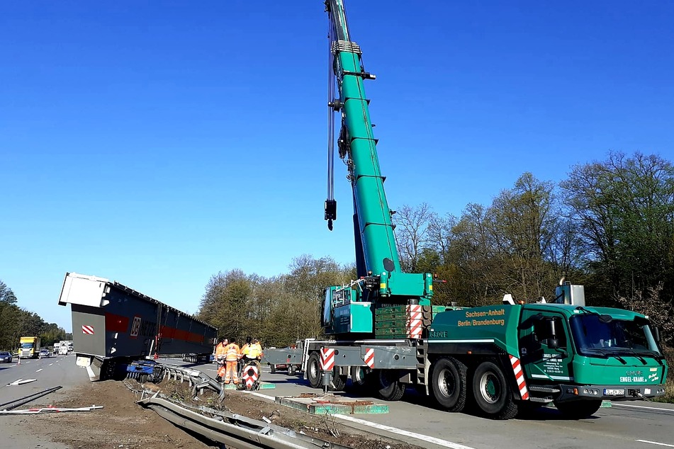 Auf der A2 ist ein Lkw zum Stehen gekommen.