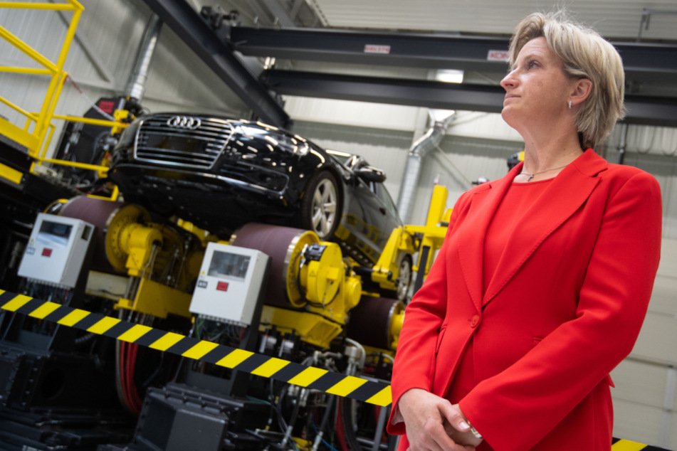 Baden-Württembergs Wirtschaftsministerin Nicole Hoffmeister-Kraut (47, CDU).