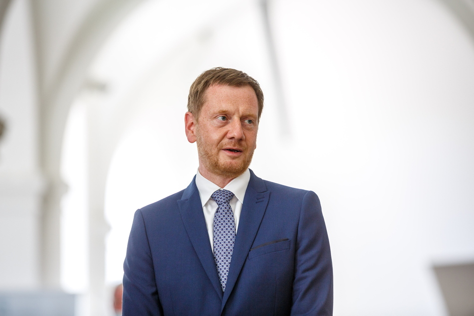 Auf Ministerpräsident Michael Kretschmer (46, CDU) sollte offenbar ein Anschlag verübt werden, doch dazu kam es nicht.