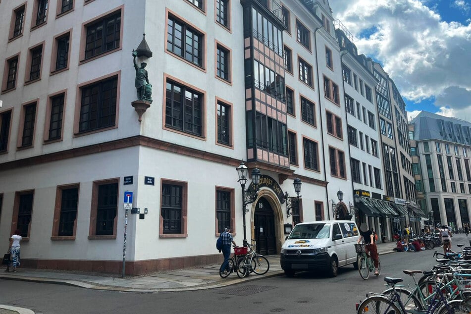 Der Gebäudeeigentümer sitzt in München. Es ist nicht bekannt, welche Pläne er jetzt mit der frei gewordenen Mietfläche hat.
