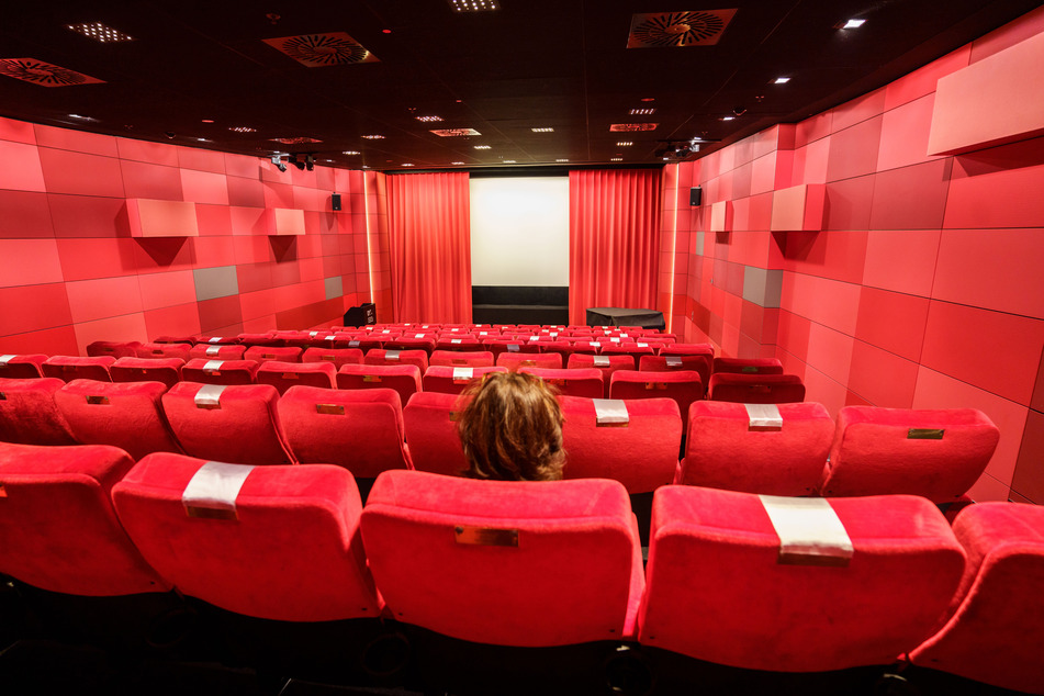 Die Pandemie hat der deutschen Kinobranche das zweite Jahr in Folge zugesetzt.