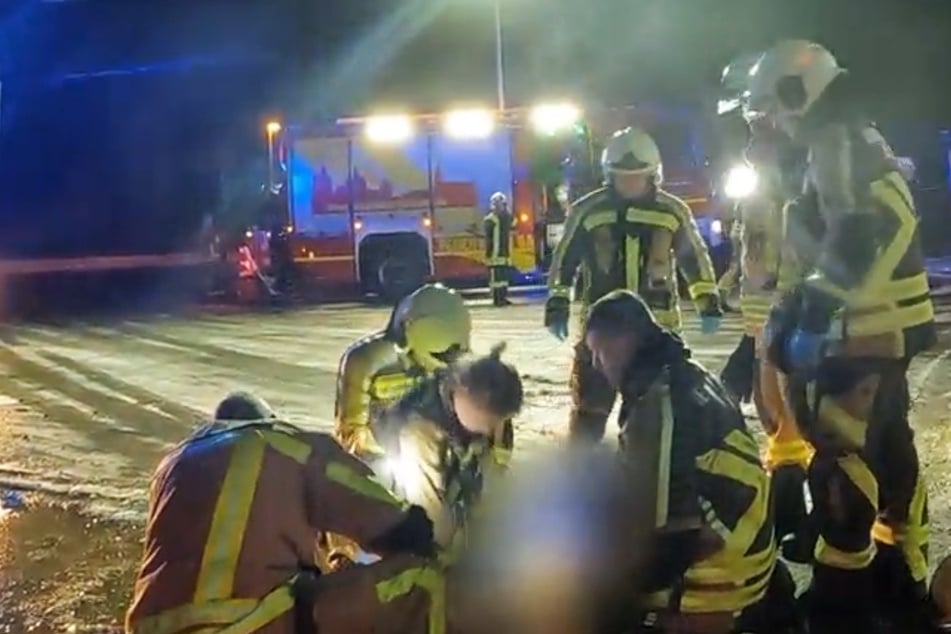 Lkw-Fahrer stirbt nach Unglück: So gehen die Einsatzkräfte mit Todesfällen um
