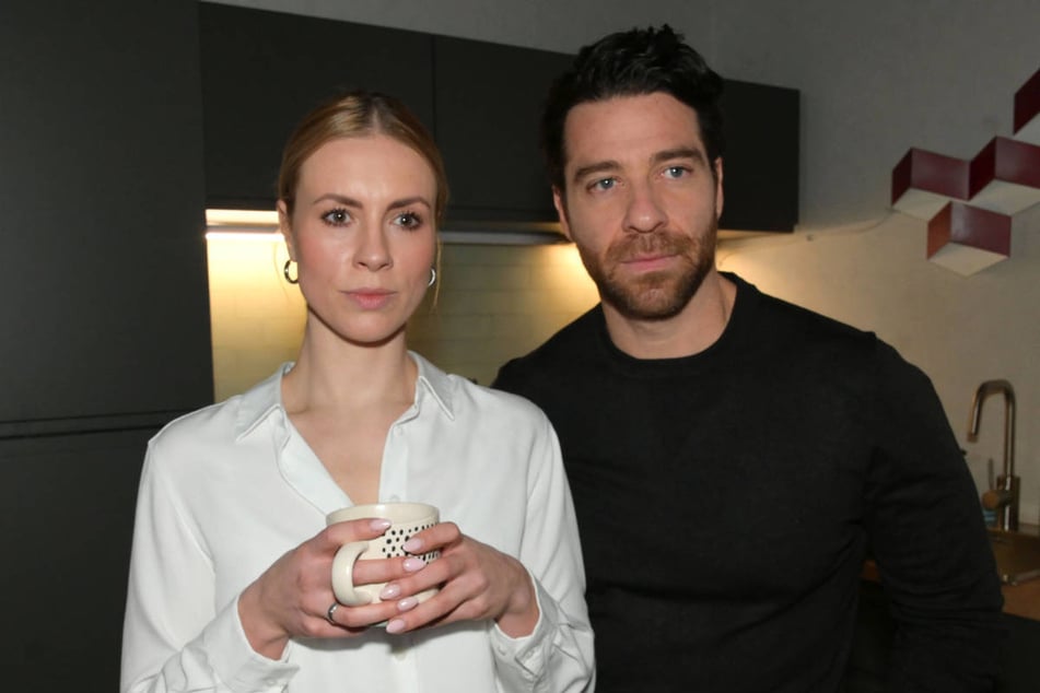 Zoe und Carlos halten nach Gerners neuerlichem Angriff weiter zusammen.