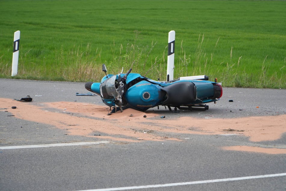 An beiden Fahrzeugen entstand erheblicher Sachschaden.