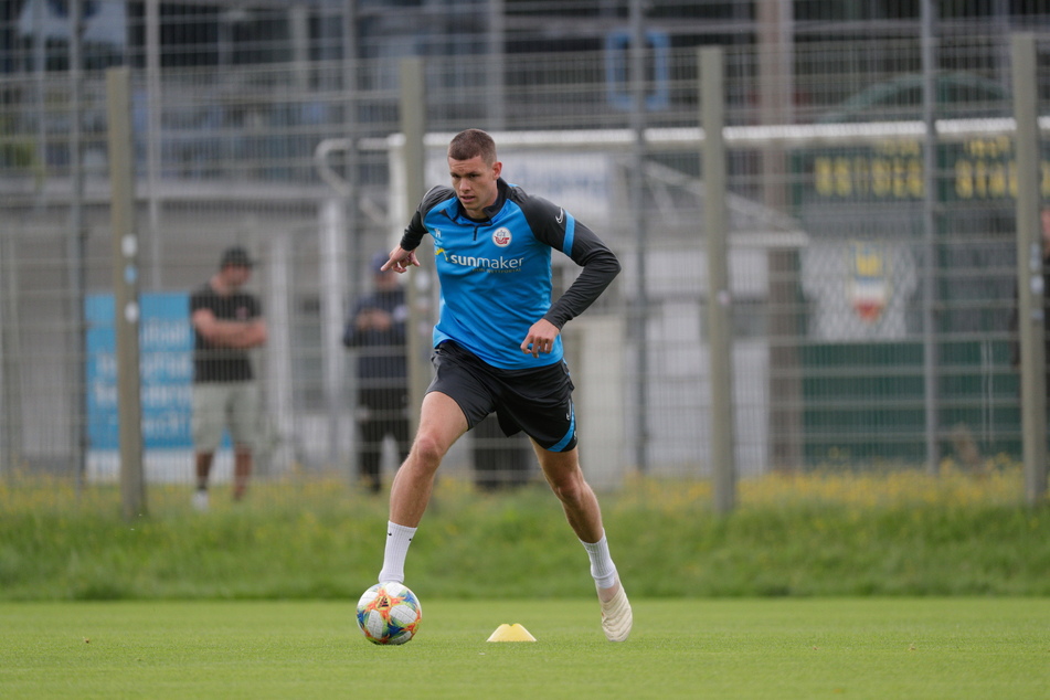 Ein bulliger Typ, der gut zum FSV Zwickau passt: Max Reinthaler (26) stieg mit Hansa in die 2. Liga auf und wechselt jetzt nach Westsachsen.