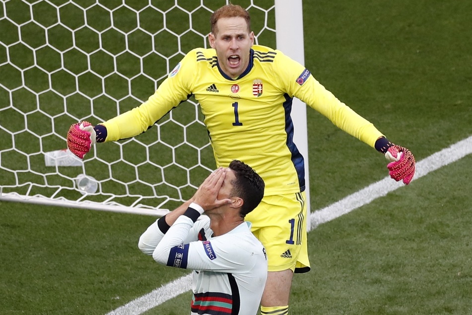 Ungarns Torhüter Peter Gulacsi (hinten) trieb Ronaldo & Co. mit bärenstarken Paraden zur Weißglut.