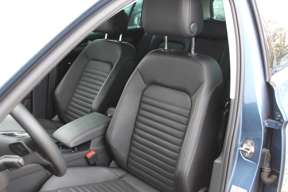 W Passat Variant 2.0 TDI Highline – Ledersitze