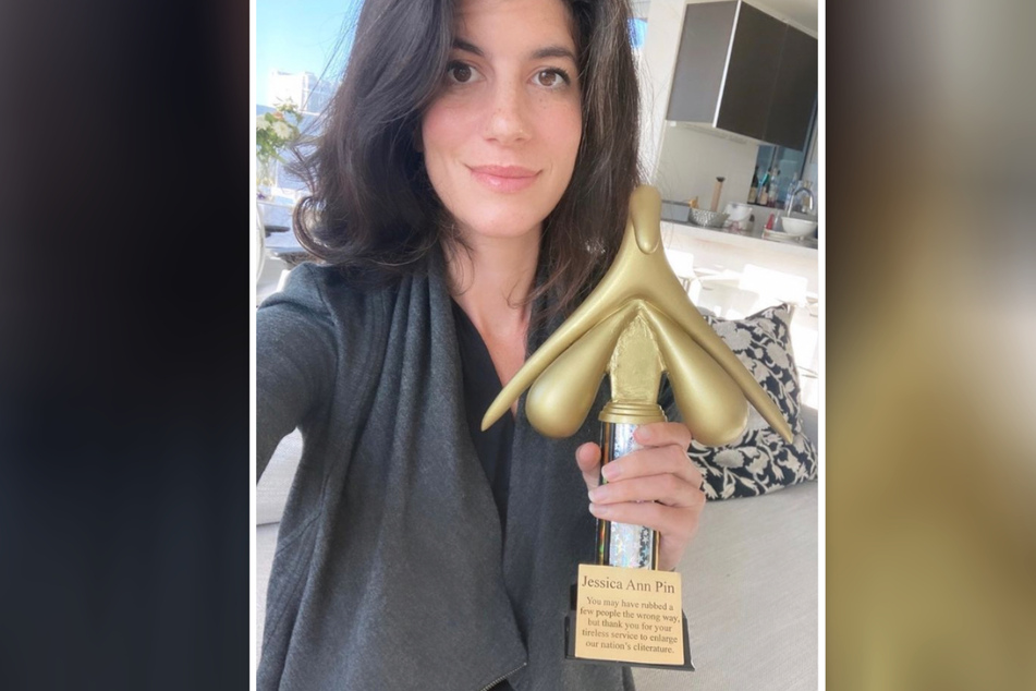 Für ihren Einsatz hat die Comedy Serie "The Daily Show" Jessica Pin einen Klitoris-Preis verliehen.