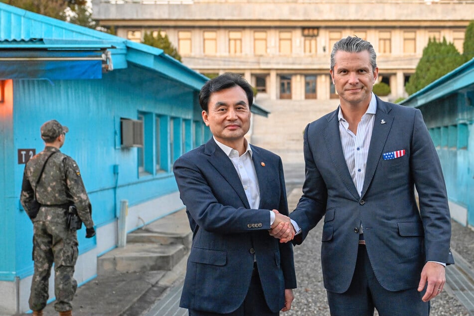 Hegseth visits South Korea's Demilitarized Zone as US expands Asian military operations