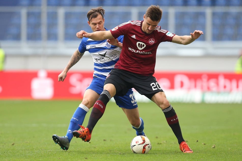 In fünf Einsätzen für den "Club" kam Stefan Kutschke (37, r.) auf 42 Minuten.