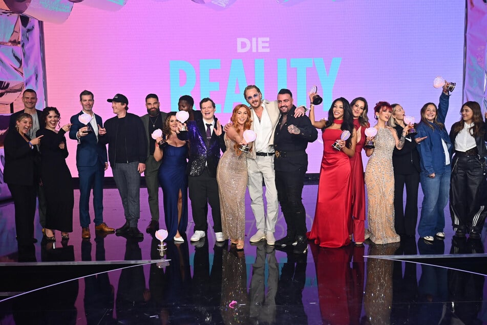 Nach den Reality Awards sollen einige Stars eine wilde Party-Nacht zusammen im Hotelzimmer verbracht haben.