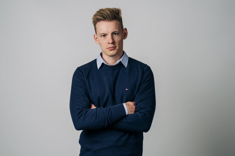 Podcast-Host Joost Schmidt begibt sich auf die Reise zum prägendsten Moment im Beruf eines Kriminalhauptkommissars.