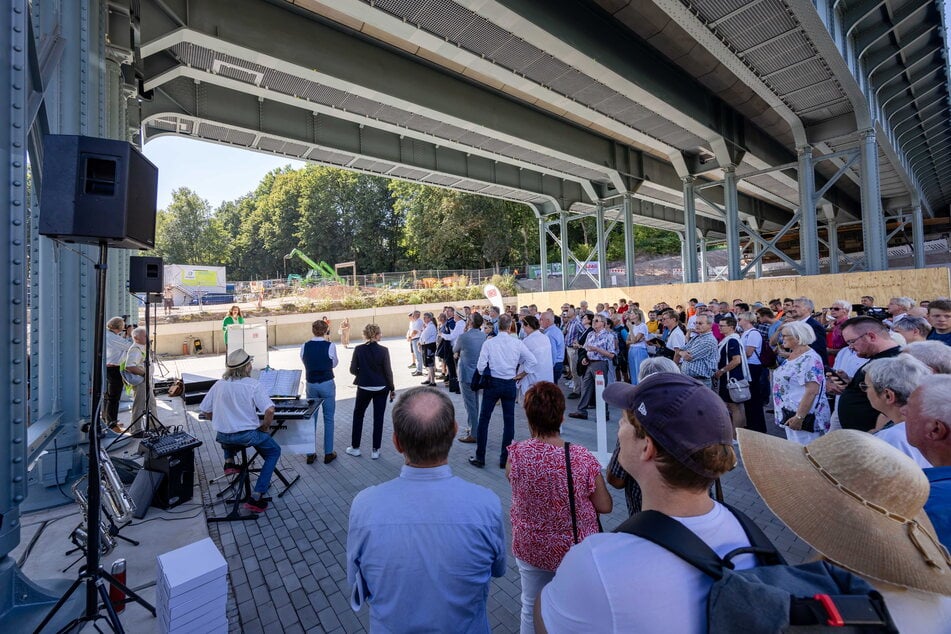 Am Sonntag wurde die Modernisierung des Bahnbogens mit einem Festakt abgeschlossen.