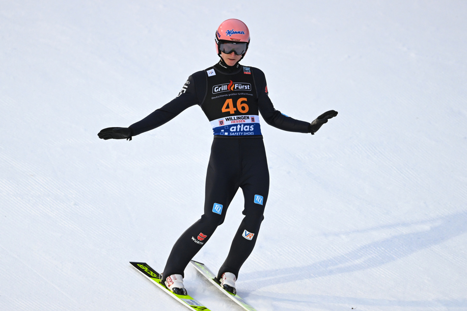 Karl Geiger (28) überzeugte beim Skisprung-Weltcup in Willingen mit einem starken zweiten Platz und ist eine der deutschen Medaillenhoffnungen für die Olympischen Winterspielen in China.