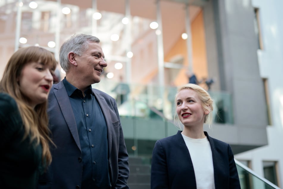 Parteiechefin Ines Schwerdtner (36, r.) will mit der Linkspartei den Osten von der AfD zurückerobern.