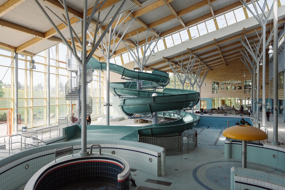 Das Seiffener Erlebnisbad wird nach 23 Jahren wieder geöffnet für die "Männlmacher".