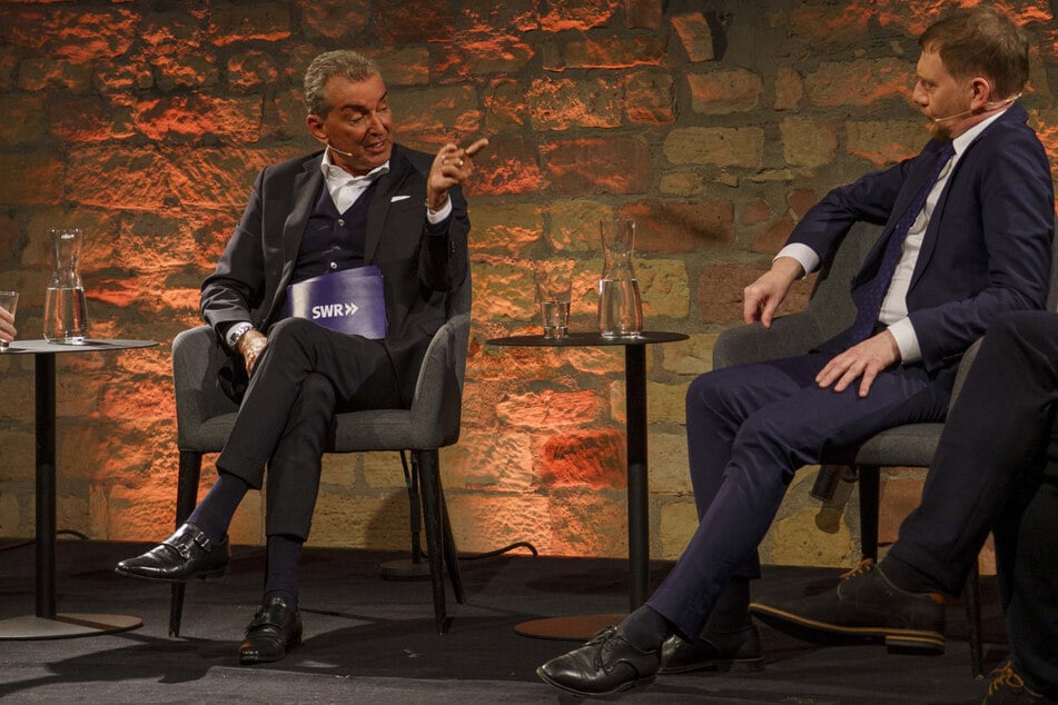 Publizist Michel Friedman (70) stellte den Politiker zur Rede.