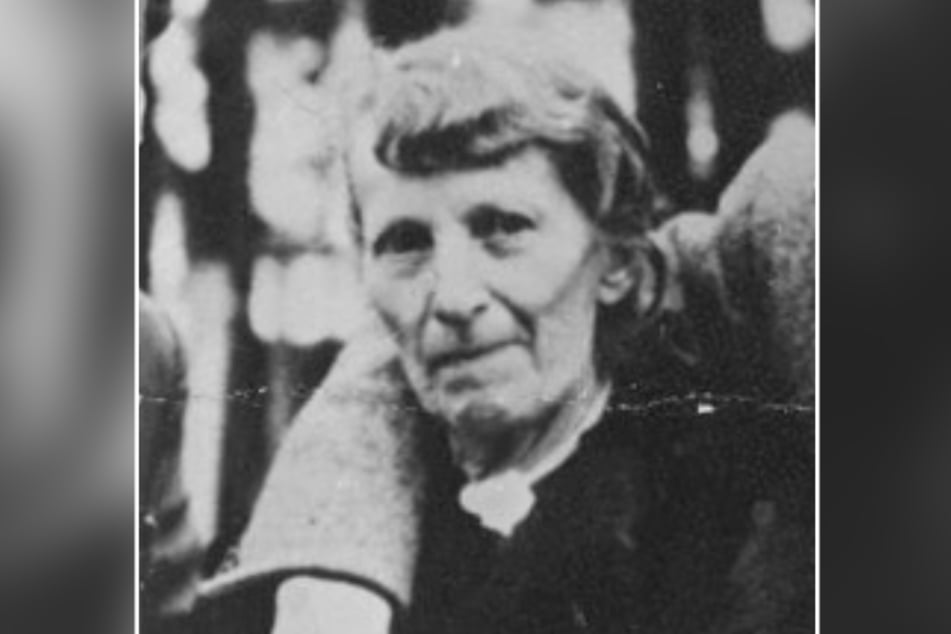 Elisabeth Ahnert (1885-1966) wurde in Chemnitz geboren, wirkte bis 1945 in Dresden, danach in Ehrenfriedersdorf.