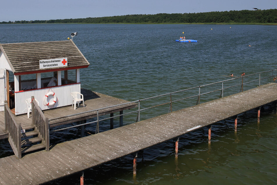 Tauchgang in die Vergangenheit: Im Mittelalter sank ein Boot auf den Grund dieses Sees