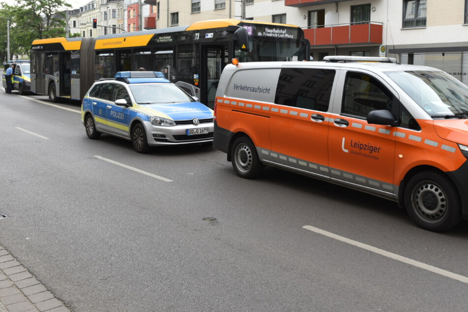 Bus-Unfall im Leipziger Osten: Fußgänger und Fahrgäste verletzt