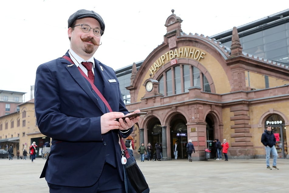 Robert ist Kundenbetreuer bei der Deutschen Bahn in Erfurt.