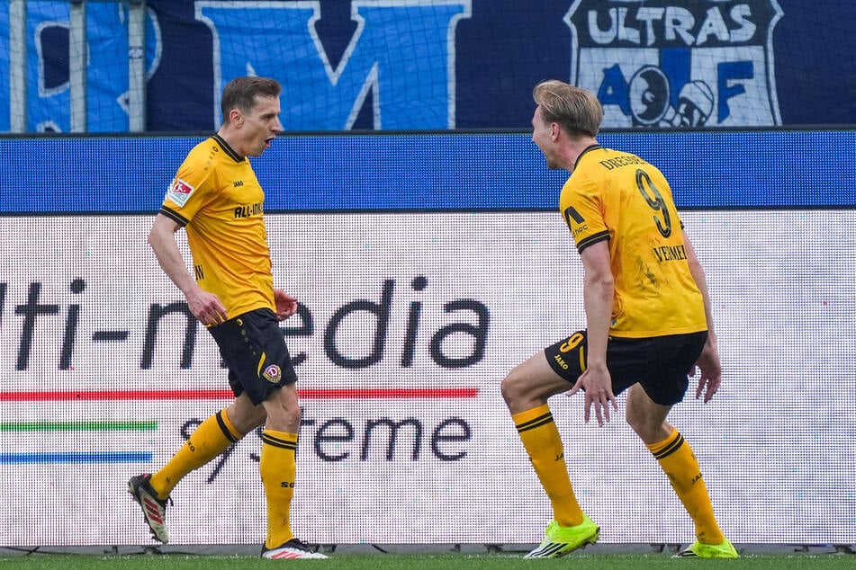 Doppelpack! Niklas Hauptmann (29, l.) traf beim Torfest im Wildpark gleich zweifach.