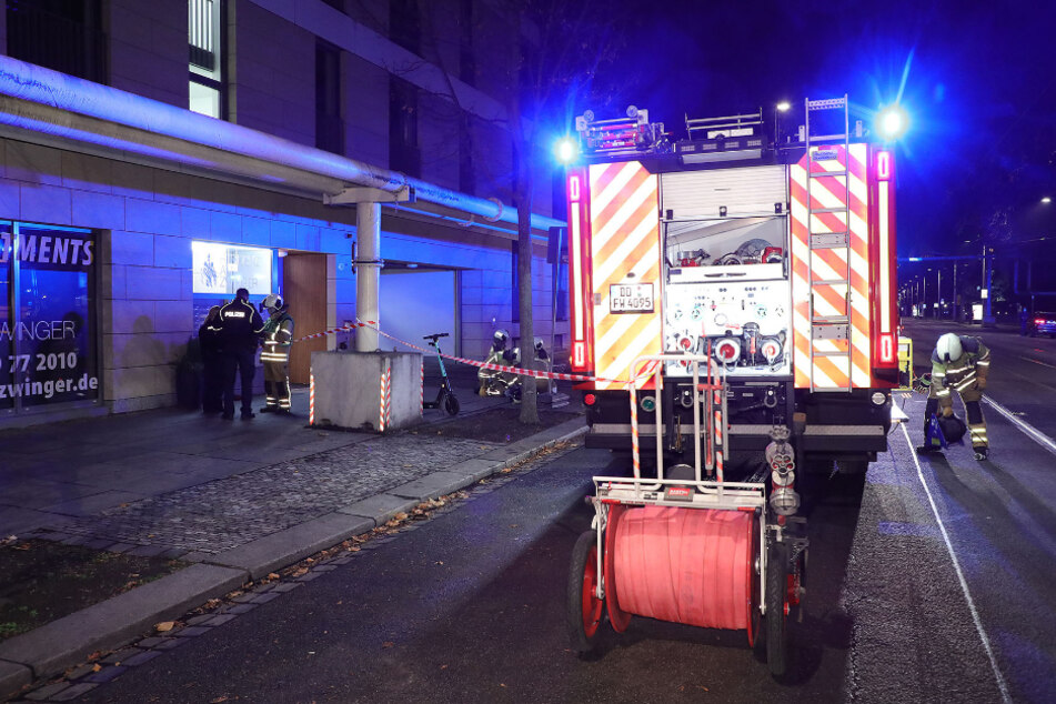 Die Kameraden untersuchten und belüfteten die Tiefgarage.