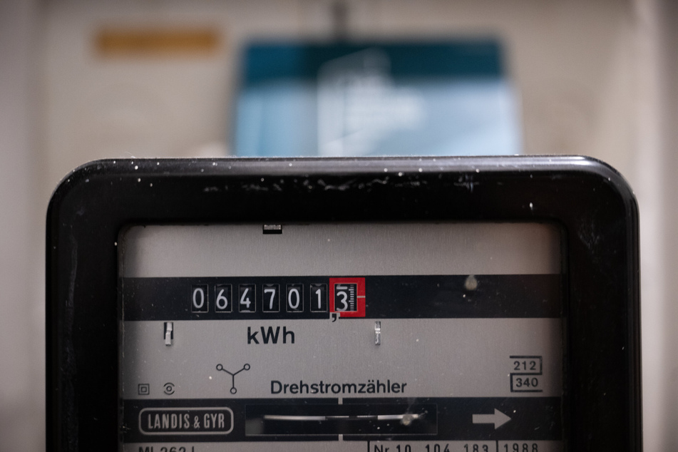 Der Drehstromzähler steht in Berlin-Mitte am Dienstagmorgen wegen eines Stromausfalls still.