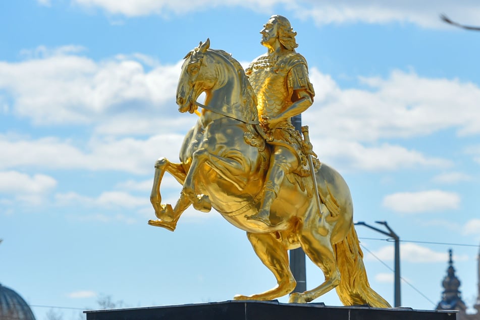 Die Veranstaltung findet rund um den Goldenen Reiter statt.