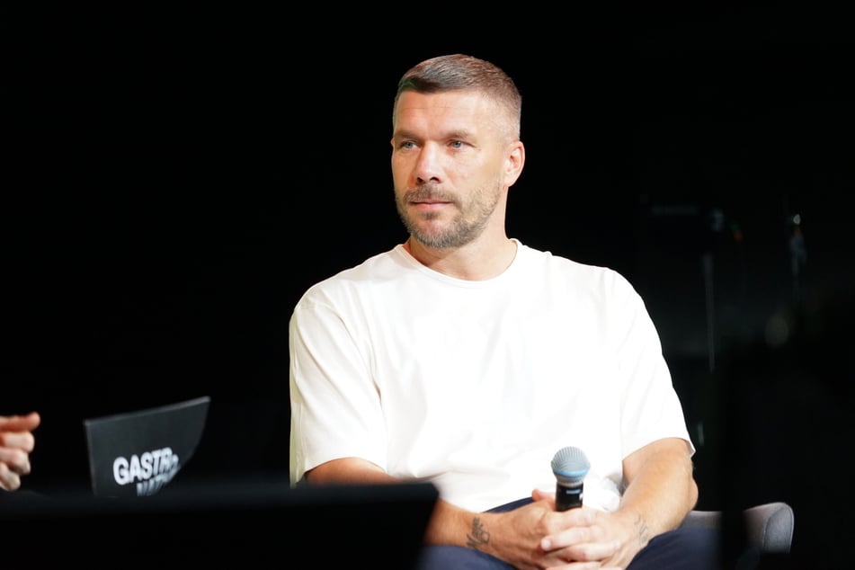 Im Interview bei der "GastroNation" 2026 in Hamburger erklärte der ehemalige Fußballprofi, wieso die Gastronomie auch im Stadion eine große Rolle spielt.