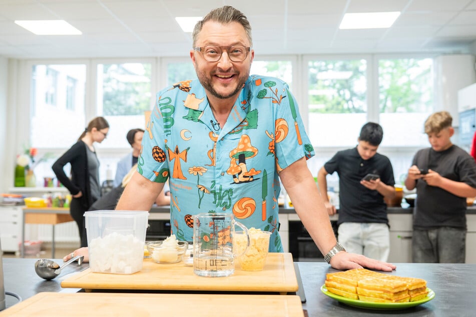 TV-Koch Sebastian Lege (48) will Kindern gesunde Ernährung beibringen.