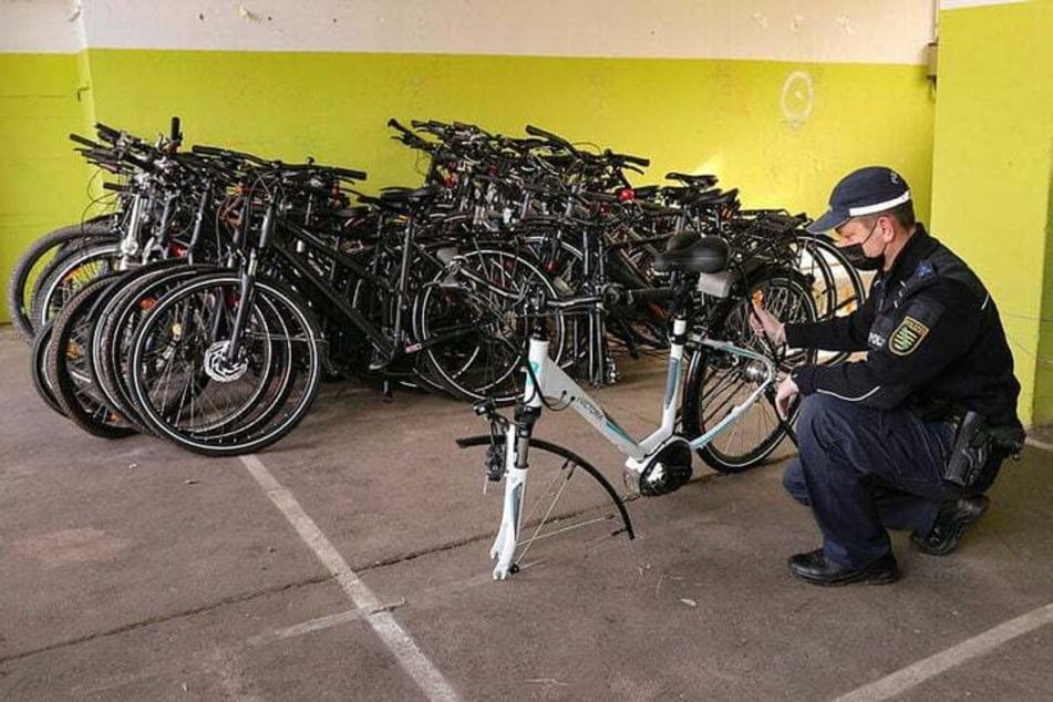 Mindestens 265 Fahrräder sollen weitergegeben worden sein. (Archivbild)