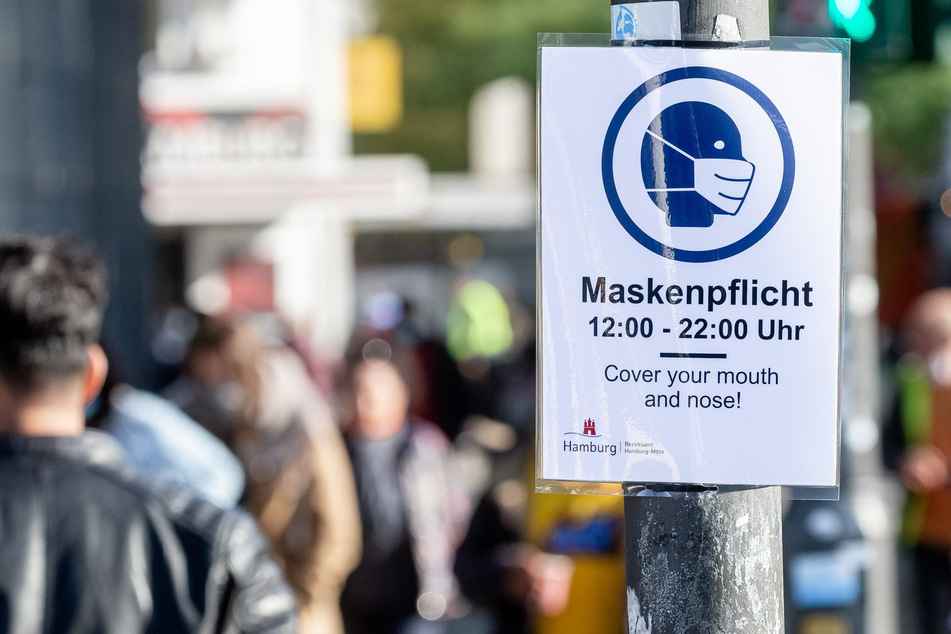 Die Maskenpflicht in Hamburg wird weiter verschärft.