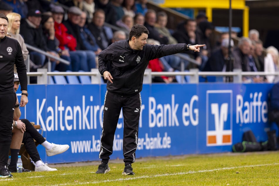 Seit Sommer 2024 coacht Weiße Kiels U23. Im Sommer ist dort definitiv Schluss.