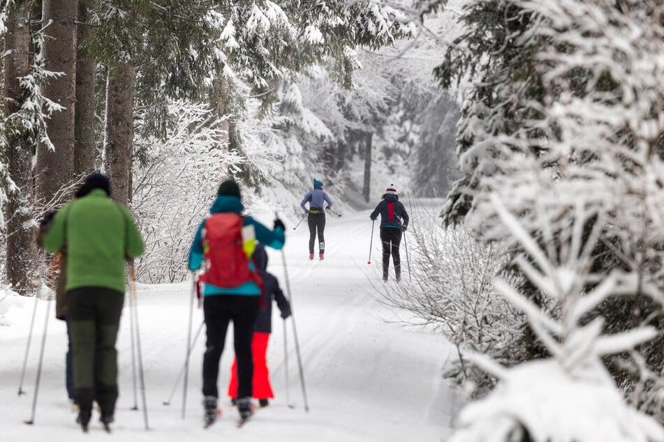 Schnee schmilzt rasant: Wintersport in Thüringen trotzdem noch möglich