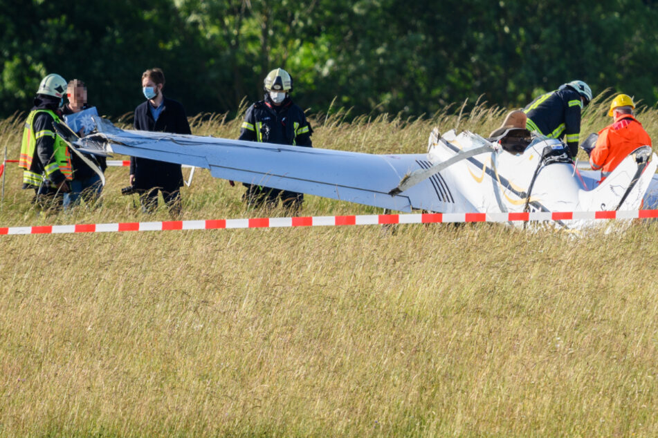 Nach Flugzeug-Absturz bei Gießen: Komplizierte Bergung abgeschlossen