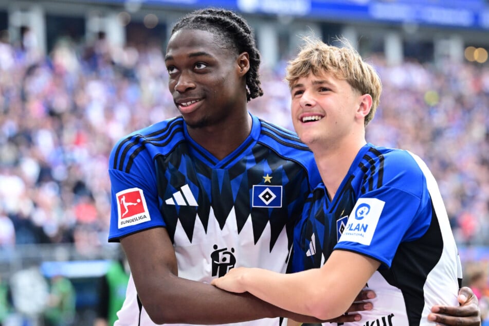 Die HSV-Youngster Louis Lemke (16, r.) und Shafiq Nandja (19) feierten gegen Freiburg ihr Profi-Debüt.