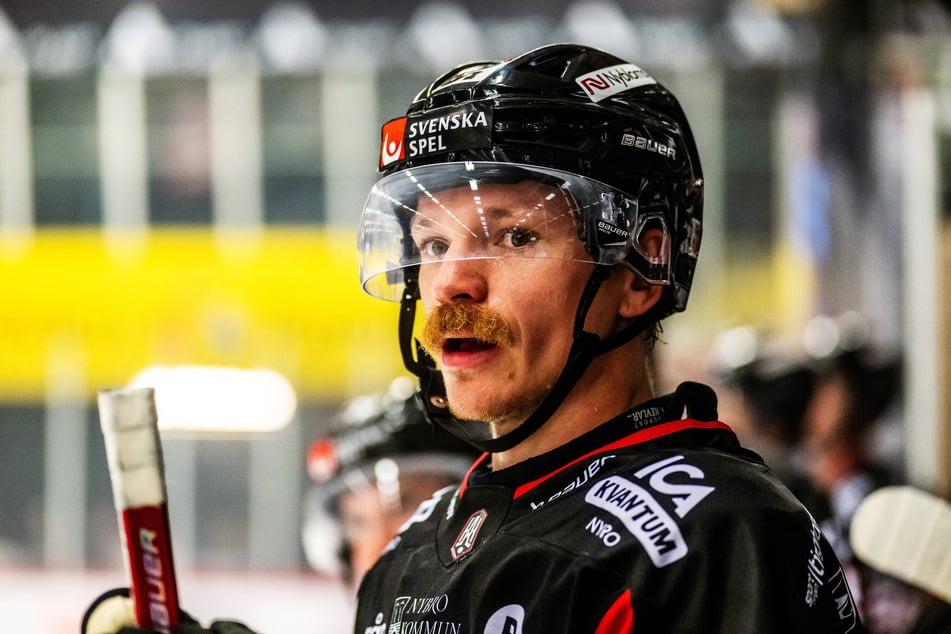 Bei ihm bemühen sich die Eispiraten um einen deutschen Pass: Rihards Marenis (32).
