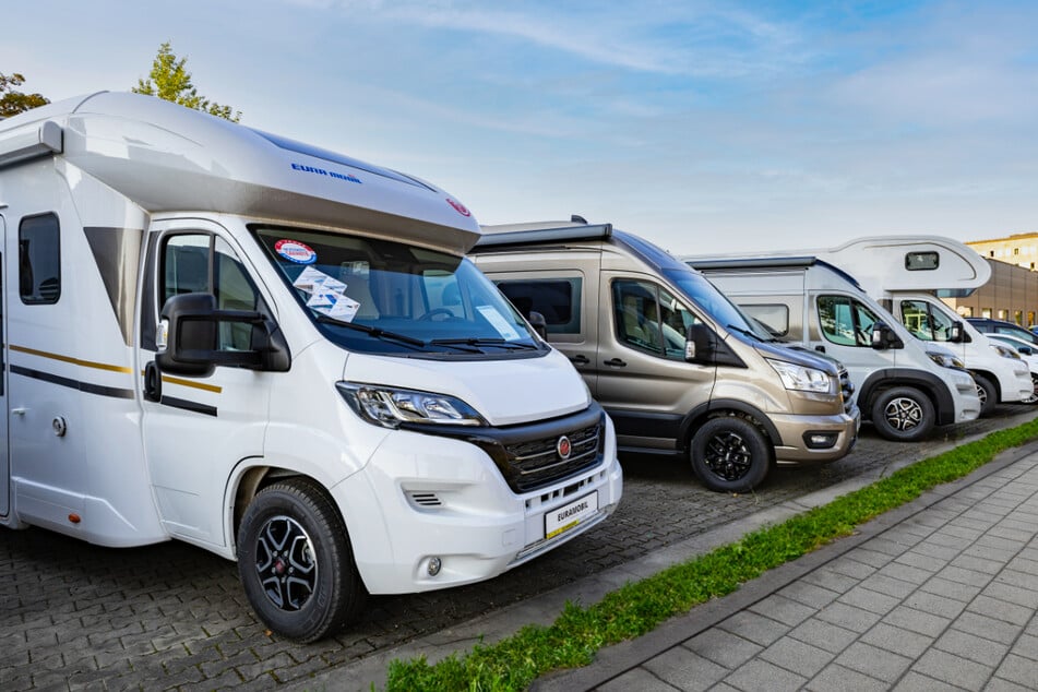 Im Chemnitzer Wohnmobilcenter erwartet Euch eine top Beratung rund um Wohnmobile und Wohnwagen.