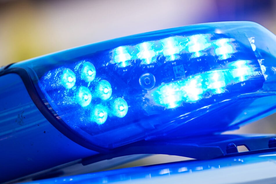 Die Polizei ermittelt zum genauen Unfallhergang. (Symbolbild)