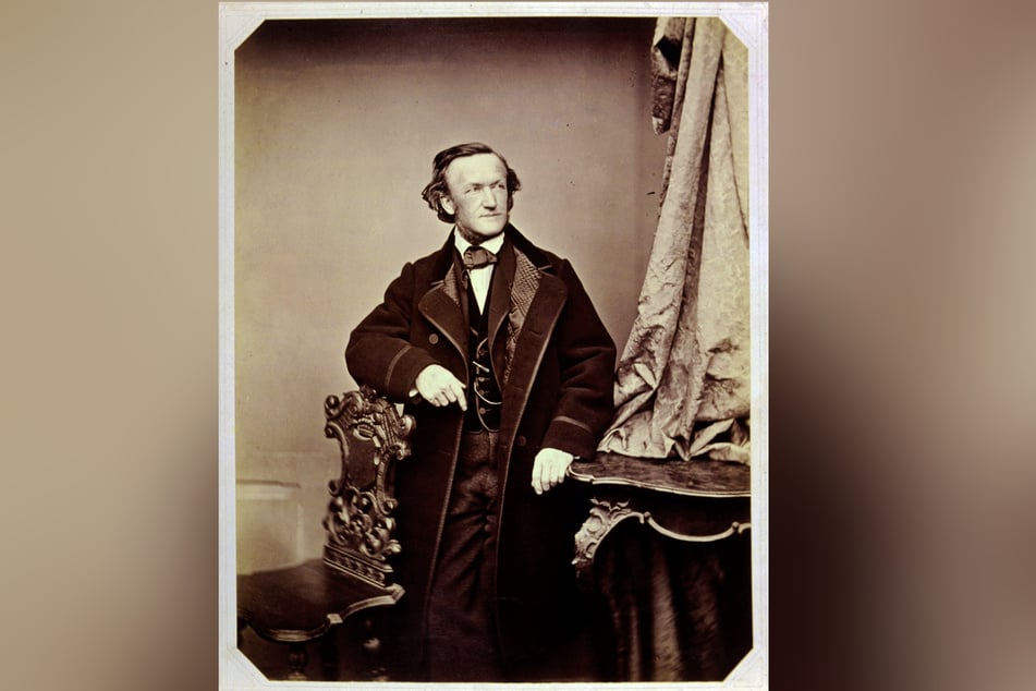 Komponist Richard Wagner (1813-1883) in einer Fotografie um 1865/66 von Franz Hanfstaengl.