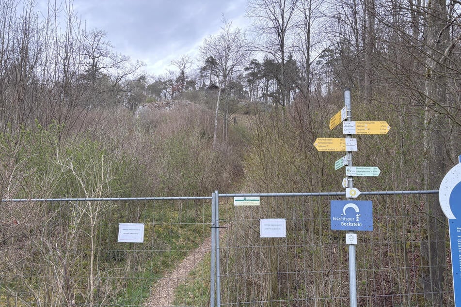 Achtjährige stürzt beim Wandern in Höhle ab: Rettungshubschrauber im Einsatz