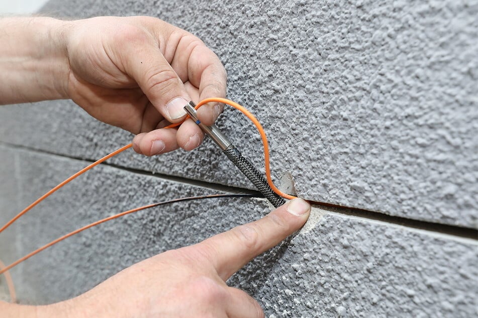 Die Elektroden werden dauerhaft in das Bauwerk integriert.