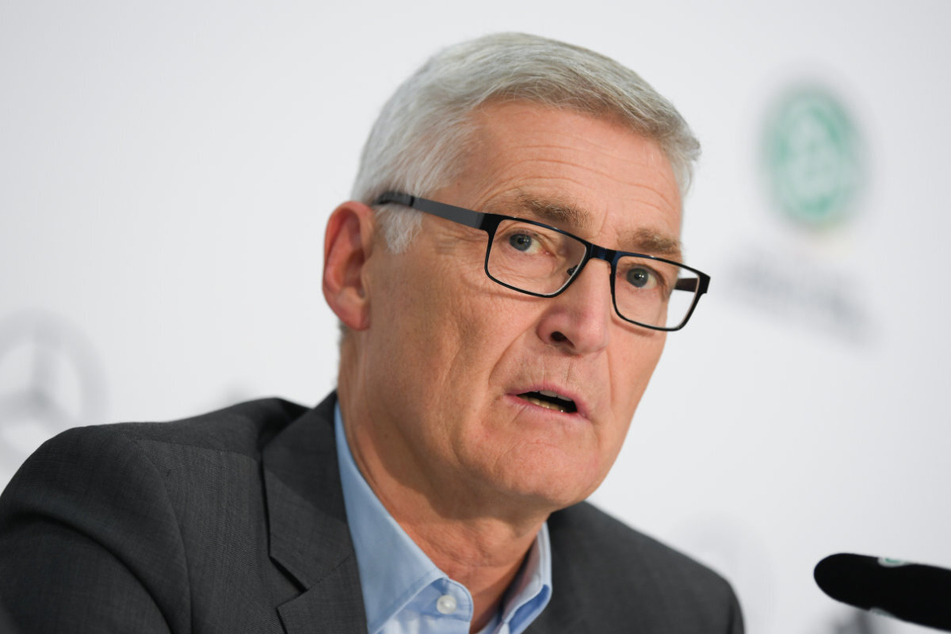 Keine Frage des Alters: Für DFB-Schiedsrichter-Chef Lutz Michael Fröhlich (65) sollte die Leistung über dem Jahrgang eines Schiedsrichters stehen.