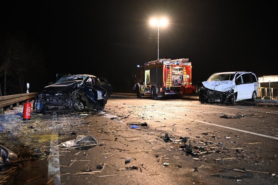 Die Unfallstelle glich einem Trümmerfeld.