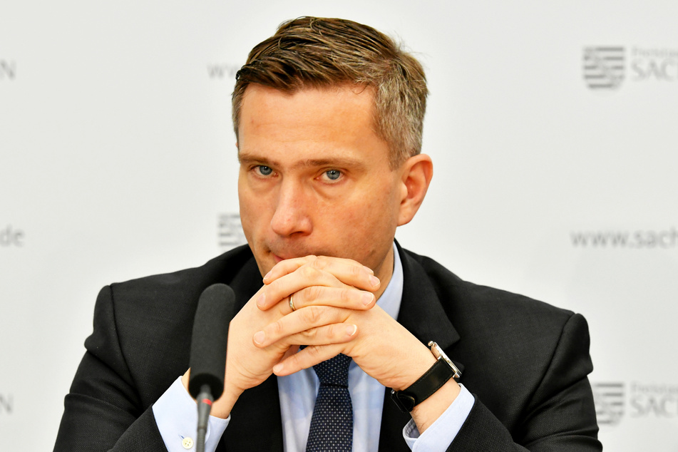 Lädt zum Krisengipfel: Wirtschaftsminister Martin Dulig (46, SPD).