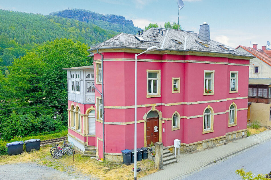 Denkmalg. Mehrfamilienhaus in Königstein / Mindestgebot 99.000 Euro
