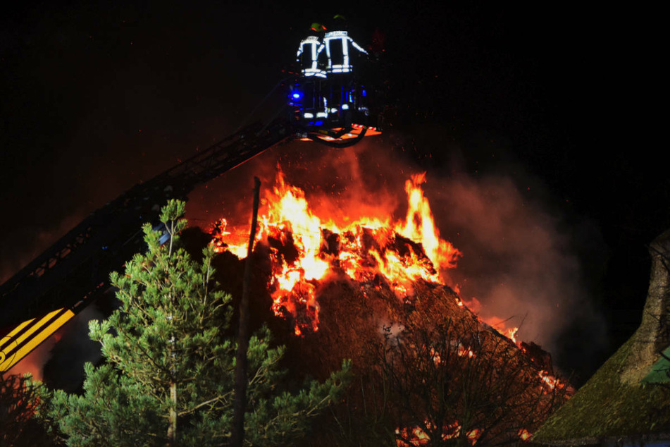 Am 13. Januar ist in Karlshagen ein reetgedecktes Ferienhaus abgebrannt. Die Kriminalpolizei geht mittlerweile von Brandstiftung aus.