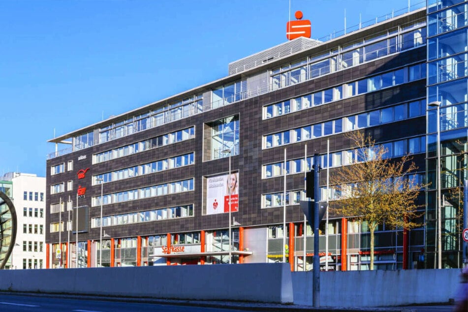 At Sparkasse Chemnitz there are attractive career opportunities in all areas.